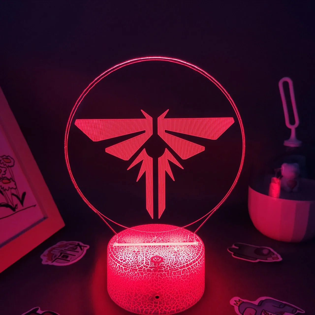 Luminaria/Abajur The Last Of Us LED RGB 16 Cores com Controle Game