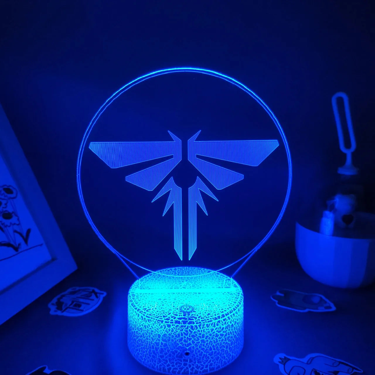 Luminaria/Abajur The Last Of Us LED RGB 16 Cores com Controle Game