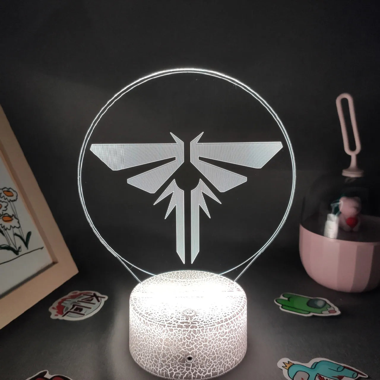 Luminaria/Abajur The Last Of Us LED RGB 16 Cores com Controle Game