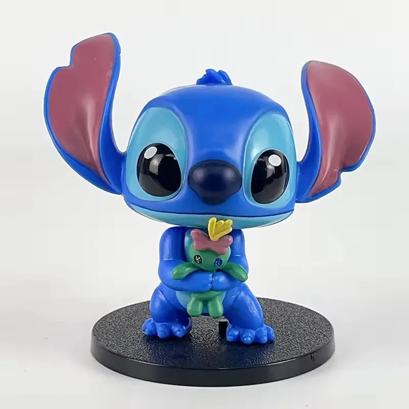 Estátua Disney - Stitch com Boneca de Pano Xepa 10 CM
